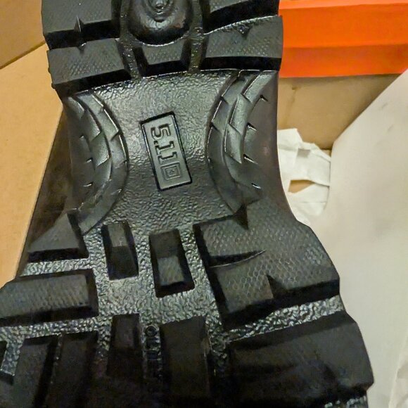 NWT NIB Official 5.11 Tactical Boots main image 4